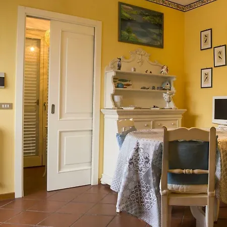 A A Pochi Minuti Dal Mare * סירולו